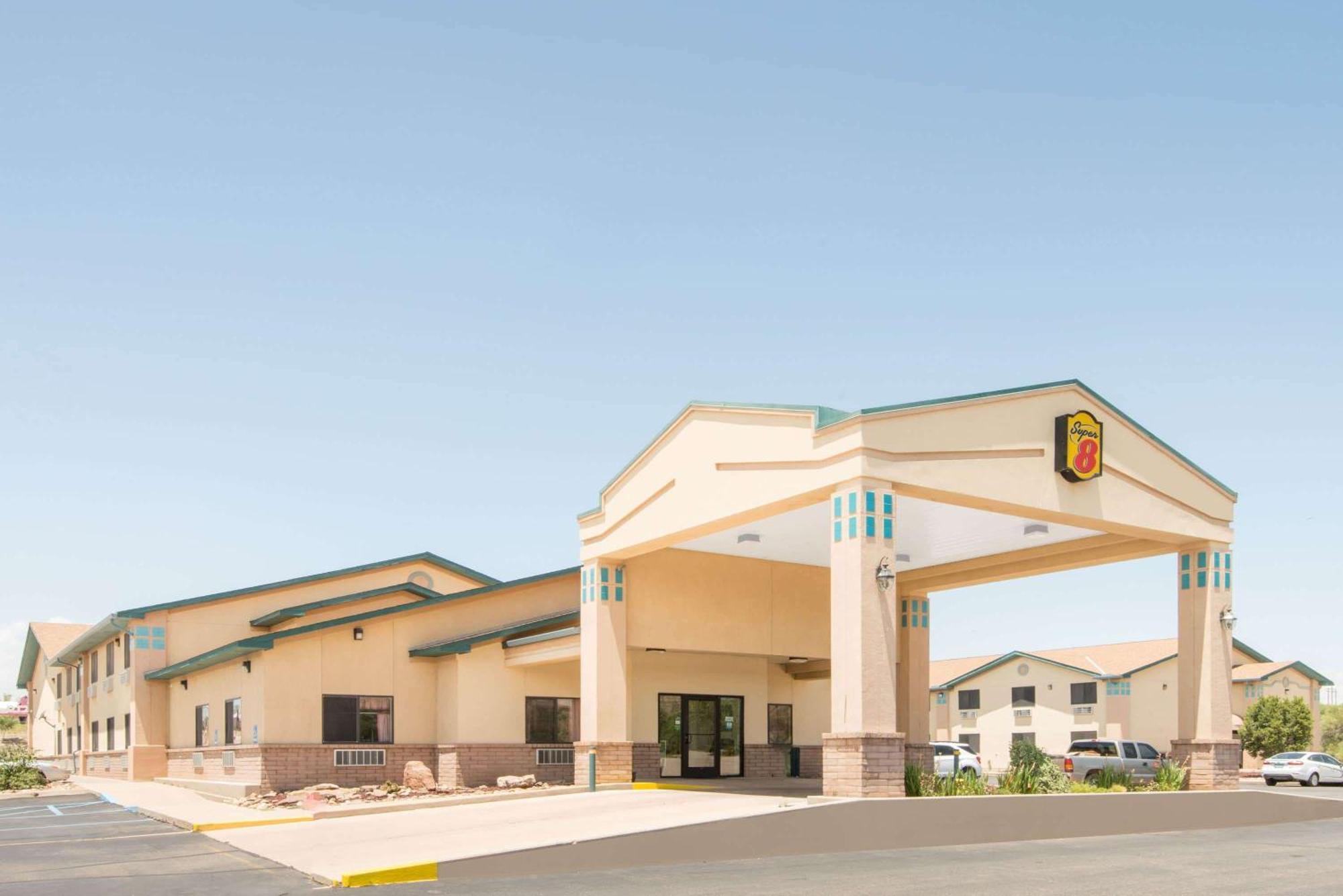 Super 8 By Wyndham Santa Rosa Hotel Eksteriør billede
