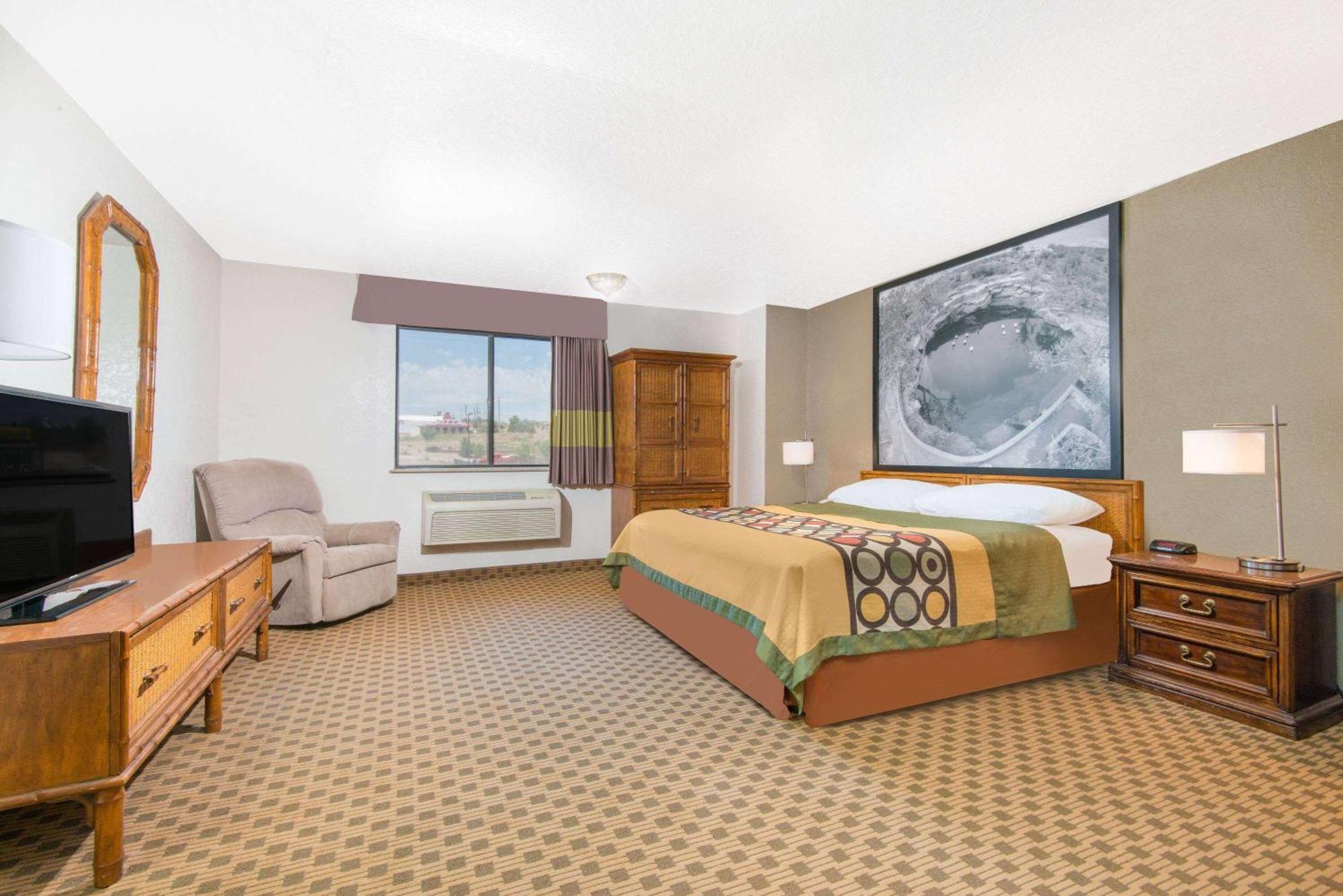 Super 8 By Wyndham Santa Rosa Hotel Eksteriør billede